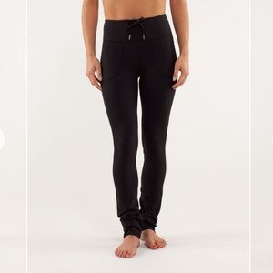 Lululemon 🍋 Black & Purple Skinny Will High Rise Leggings